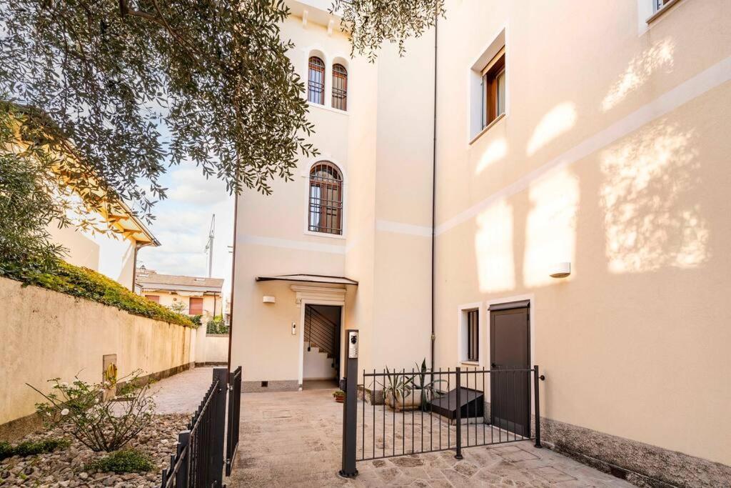 Enjoy Home - Appartamento I Papaveri Padova Luaran gambar