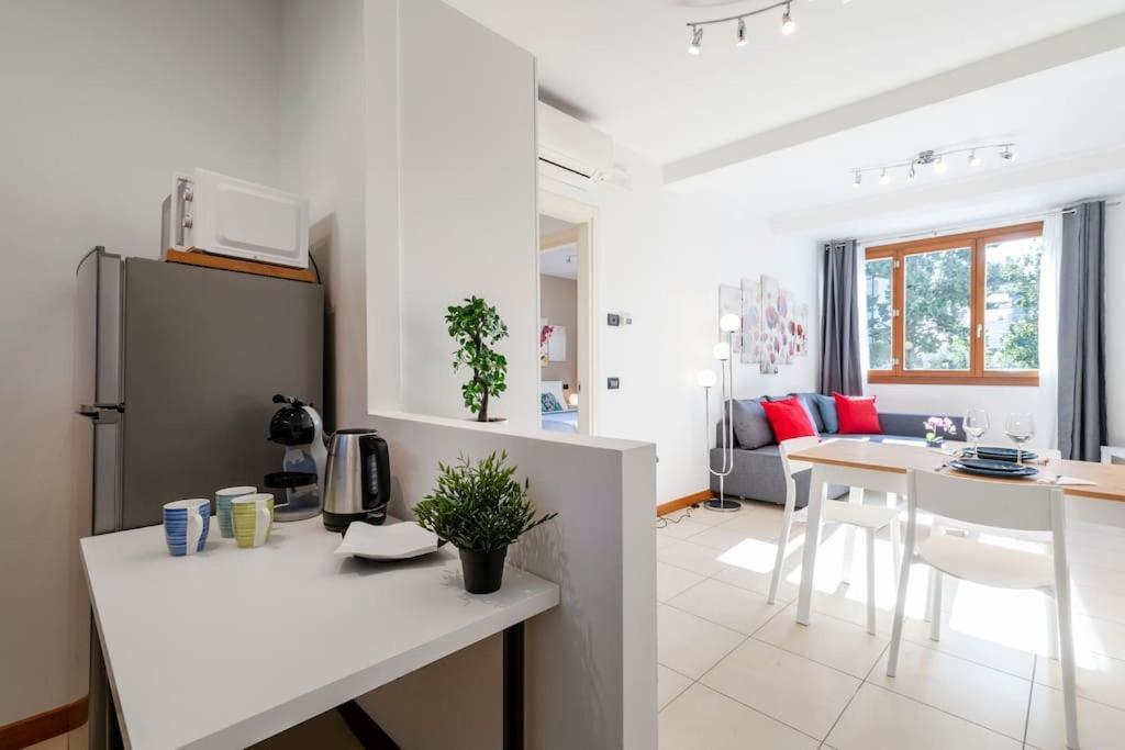Enjoy Home - Appartamento I Papaveri Padova Luaran gambar